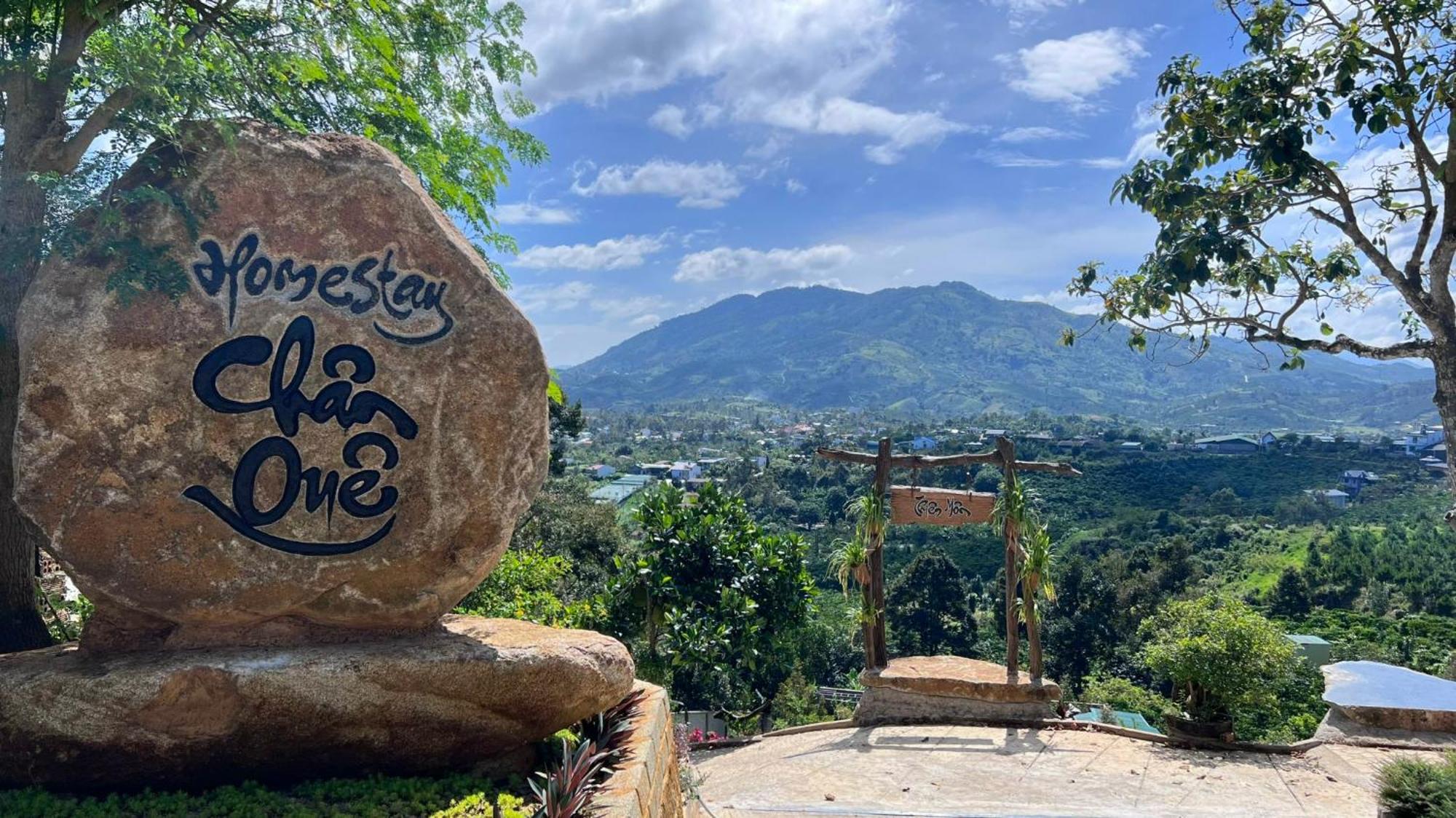 Homestay Chan Que เบ๋าลอก ภายนอก รูปภาพ